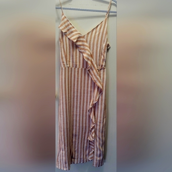 Everly Tan and White Striped Linen Blend Spaghetti Strap Dress Women's Sz S. EUC - Picture 1 of 7